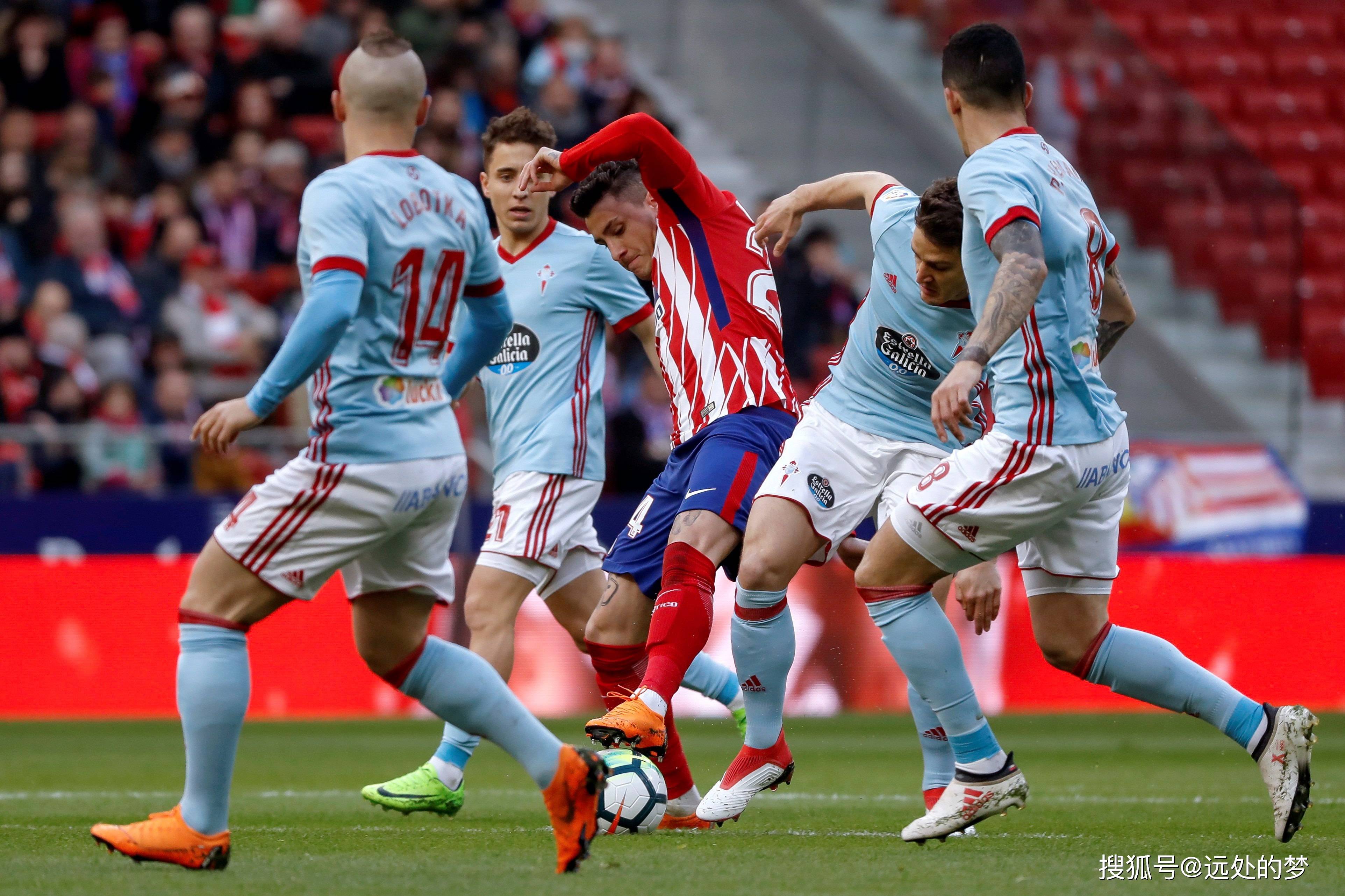 爱游戏体育直播-欧洲球队在搏命比赛中逆转获胜