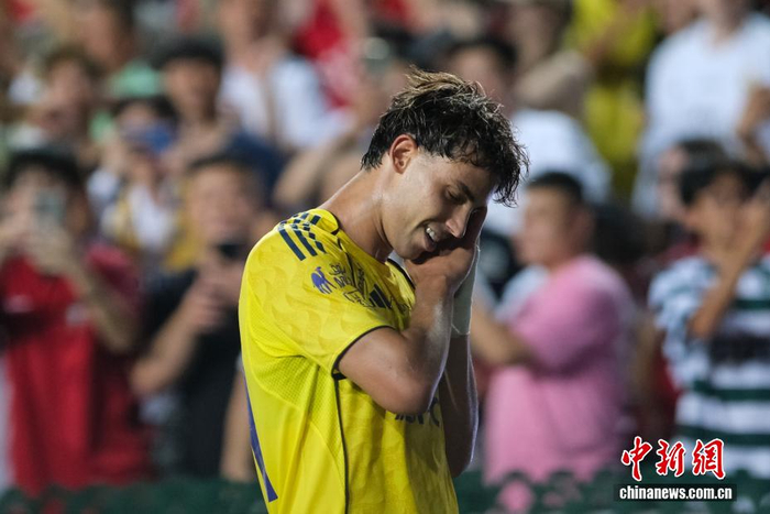 爱游戏-冰岛队风云突变，豪取胜利晋级下一轮的简单介绍