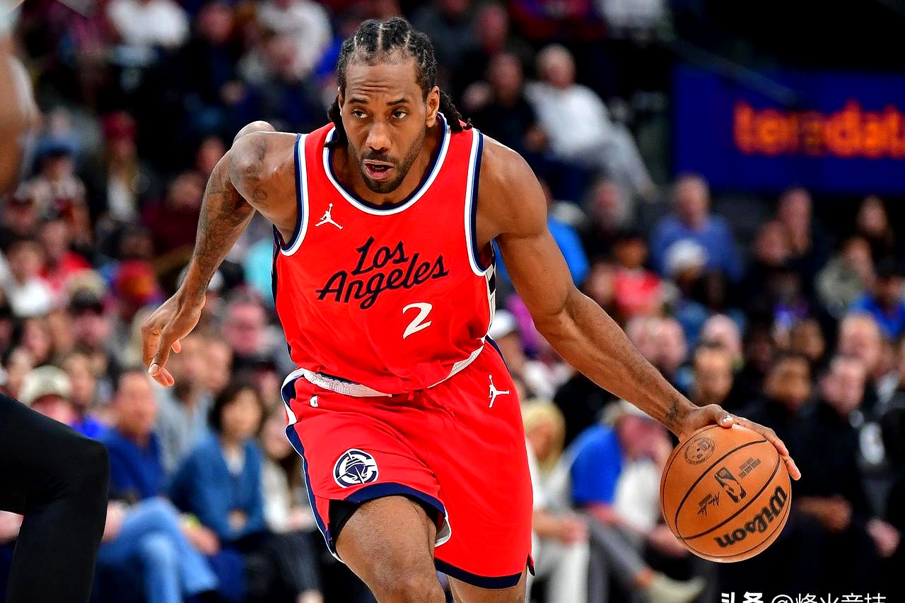 快船主场力克爵士，保持不败