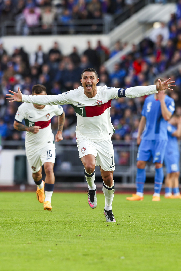 冰岛足球俱乐部在欧洲足球联赛中展现斗志的简单介绍