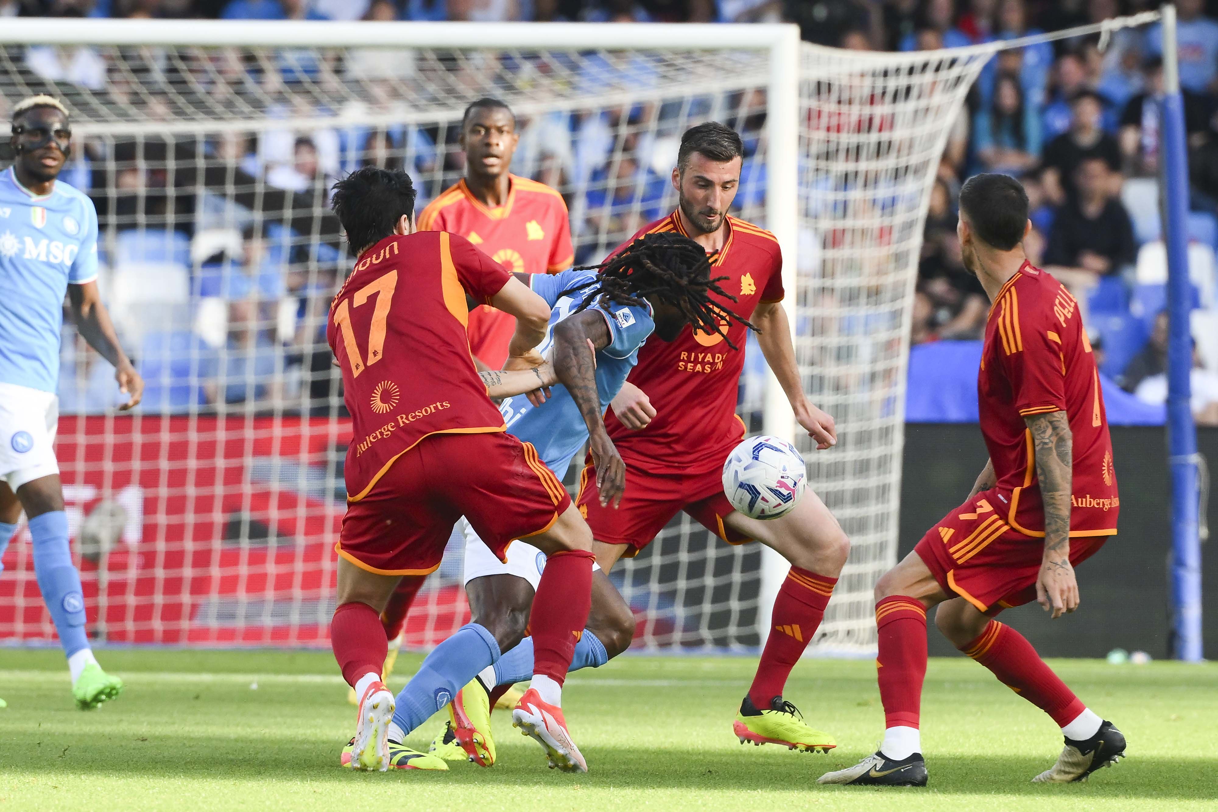 意甲强队之间的激烈对决：国际米兰对阵那不勒斯的简单介绍