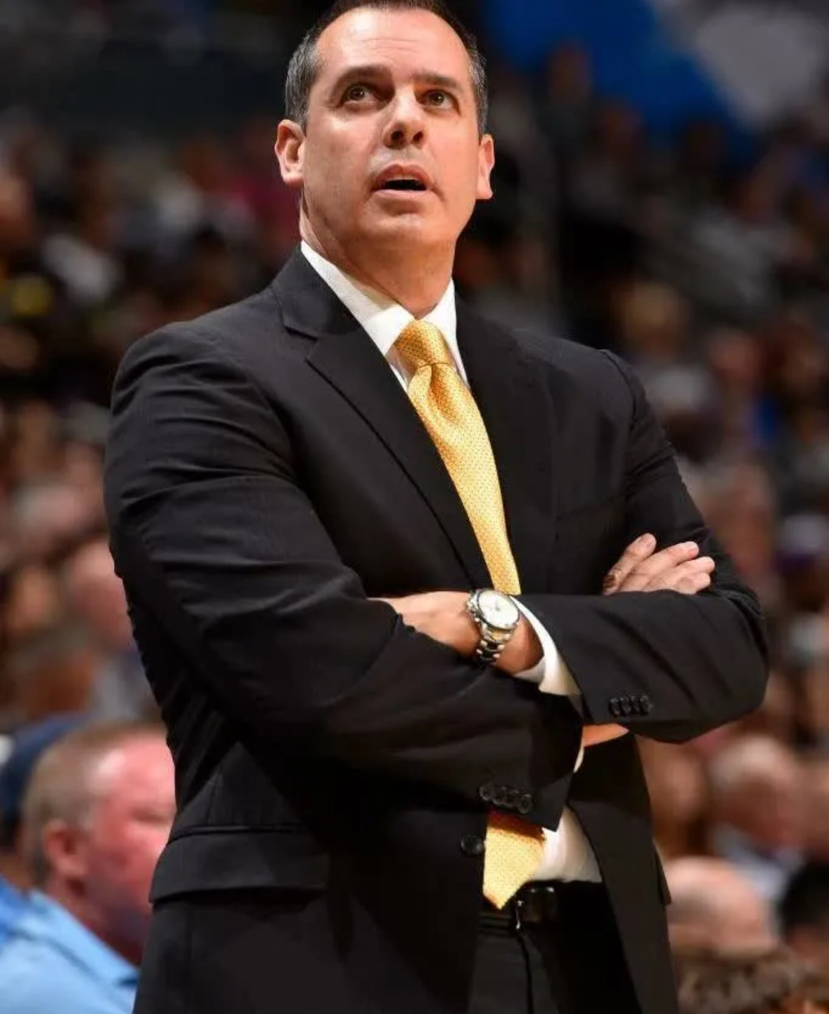 包含战术变化丛生，球员战术临界点绝对考验的词条