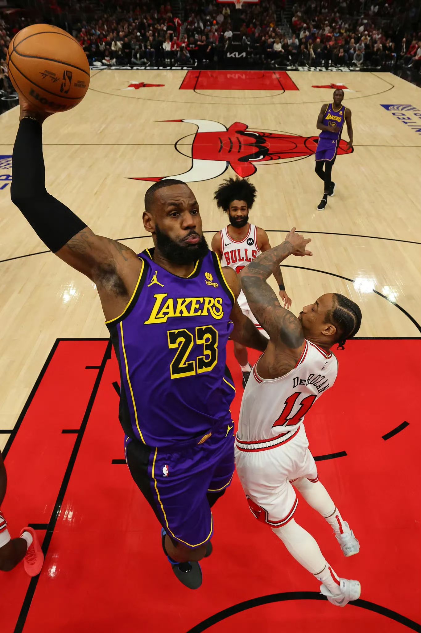 热火对篮网：硬仗在即胜负难料的简单介绍