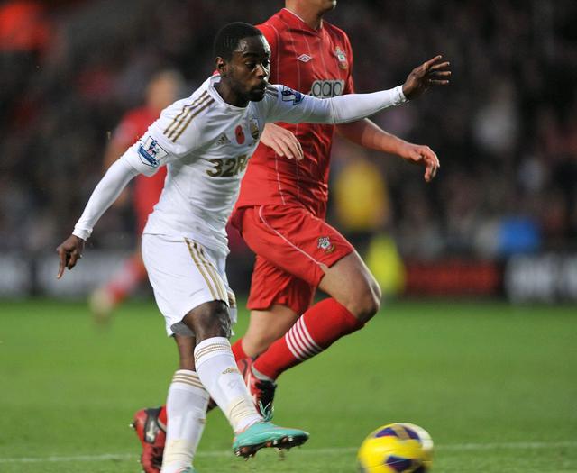 南安普顿主场逼平利兹联，保持中游位置的简单介绍